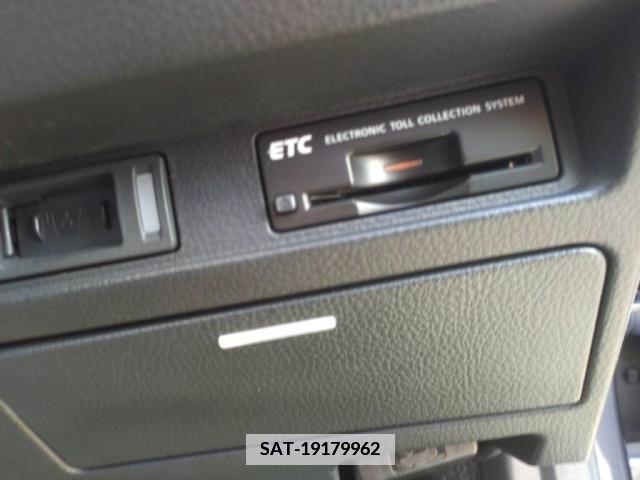 Nissan FUGA 2008-09 388103-17