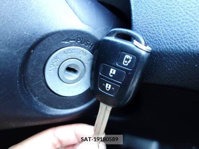 Toyota SIENTA 2017-02 213375-10