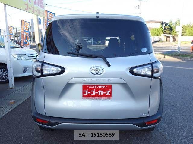 Toyota SIENTA 2017-02 213375-3