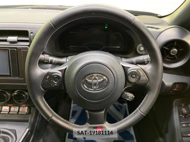 Toyota 86 2022-04 225452-11
