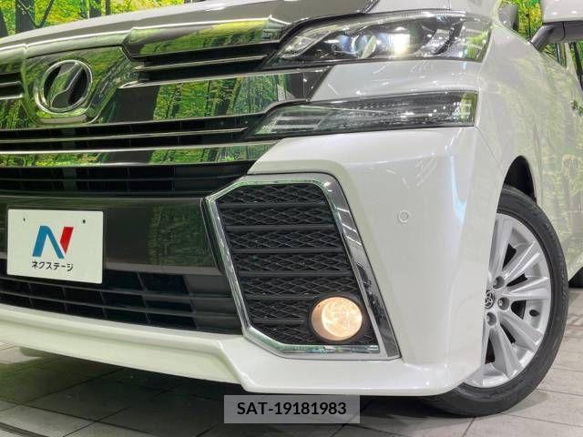 Toyota VELLFIRE 2015-11 379041-13