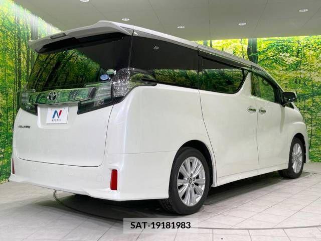 Toyota VELLFIRE 2015-11 379041-18