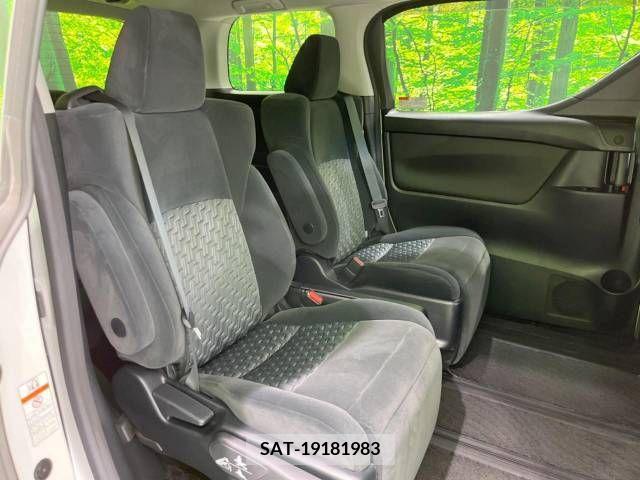 Toyota VELLFIRE 2015-11 379041-9