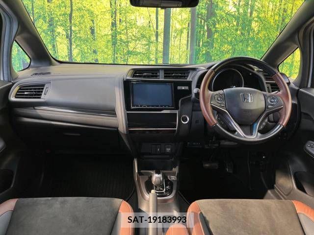 Honda FIT HYBRID 2017-07 336706-1