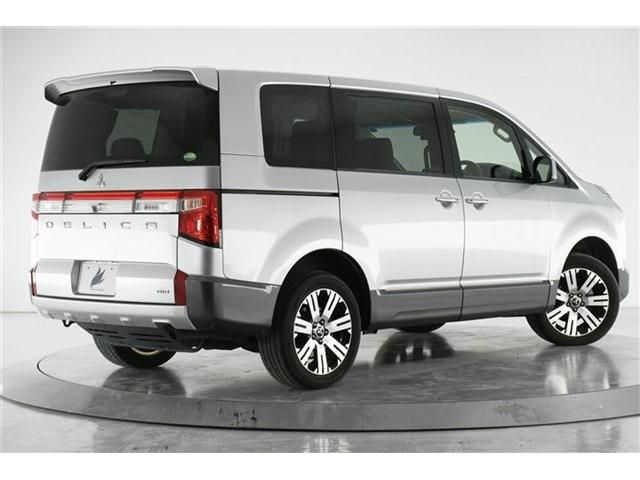Mitsubishi DELICA D5 2020-03 194337-1