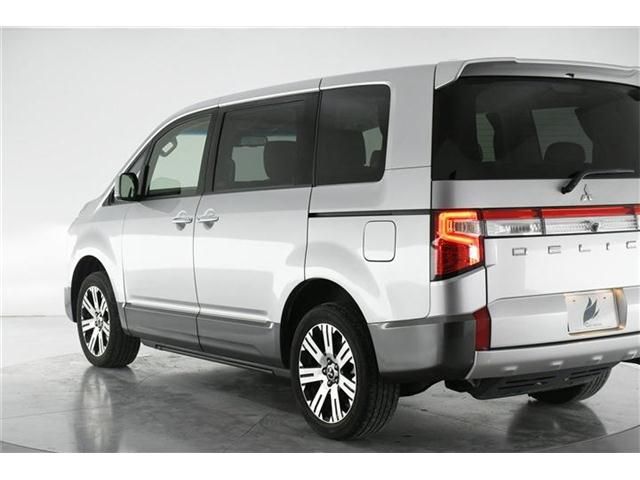 Mitsubishi DELICA D5 2020-03 194337-6