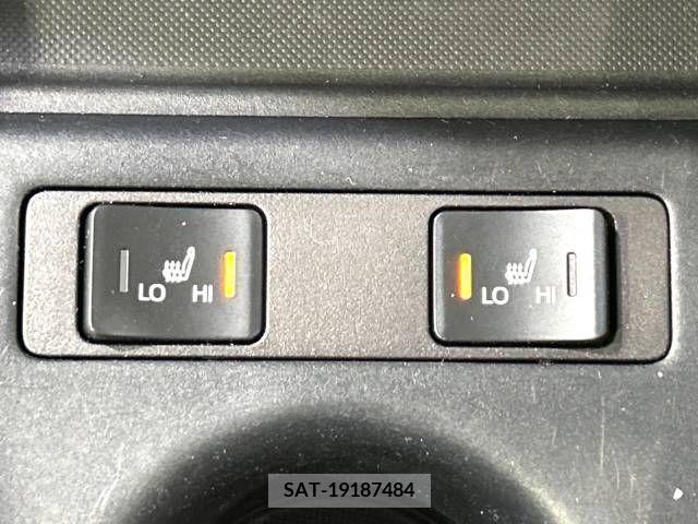 Toyota PRIUS 2020-03 282957-6