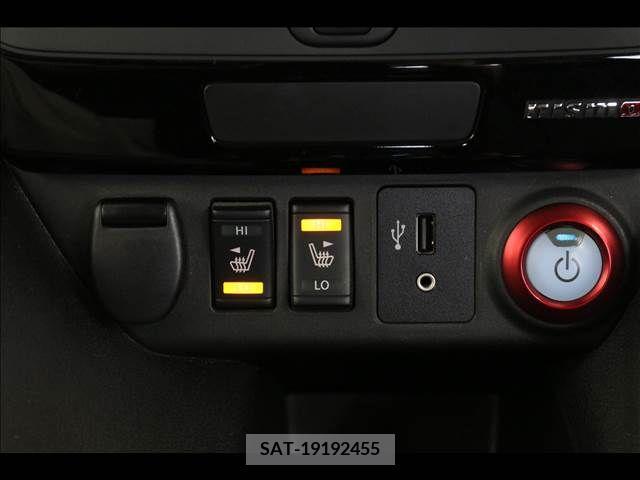Nissan LEAF 2019-01 329609-15