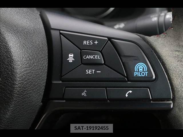 Nissan LEAF 2019-01 329609-3