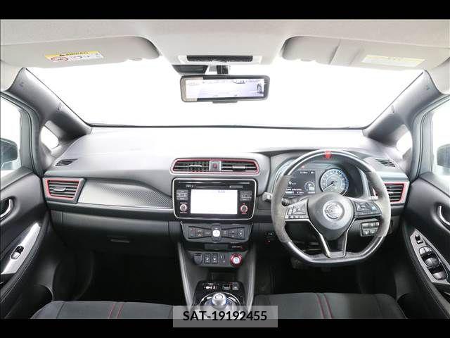 Nissan LEAF 2019-01 329609-2
