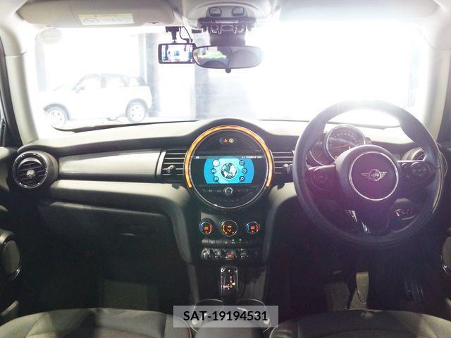 Bmw MINI 2019-02 372851-5