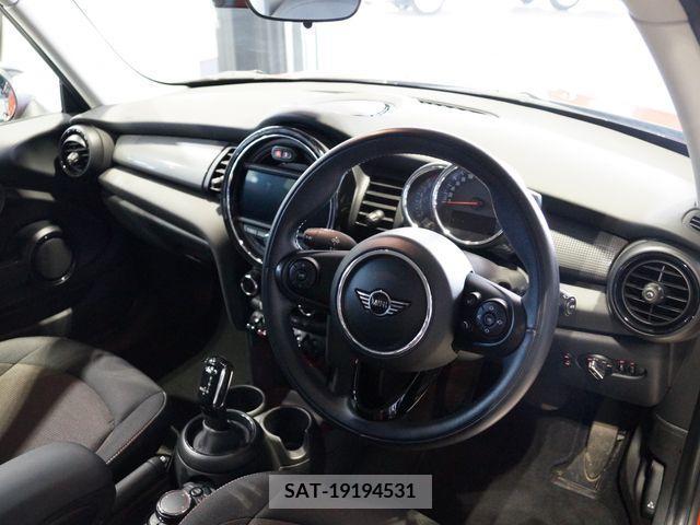 Bmw MINI 2019-02 372851-3