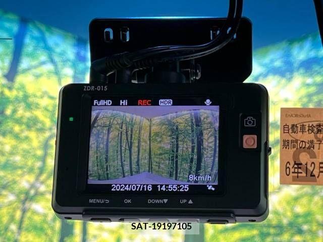 Honda N BOX 2017-10 347575-7