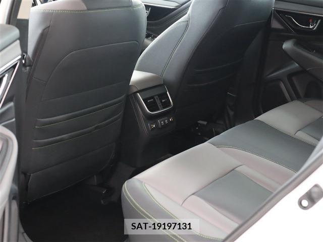 Subaru OUTBACK 2023-03 220560-15