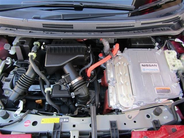 Nissan NOTE 2018-07 21647-27