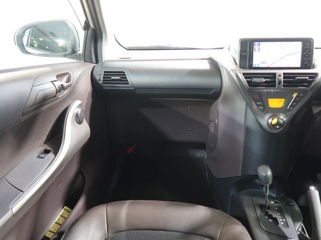 Toyota IQ 2008-11 186935-15