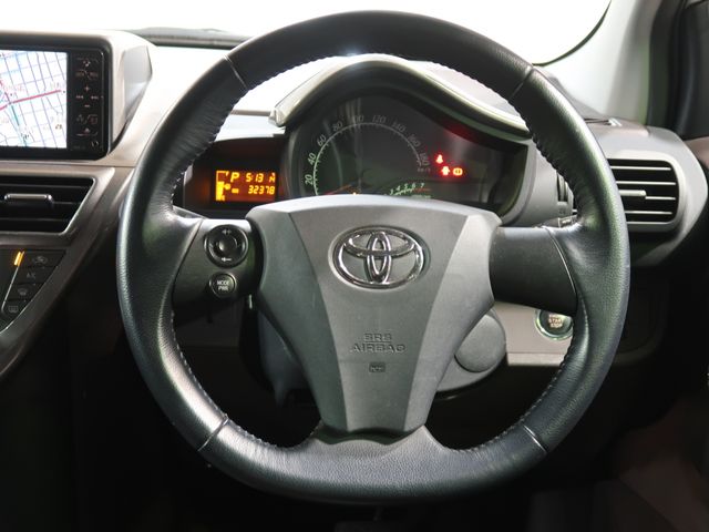Toyota IQ 2008-11 186935-12