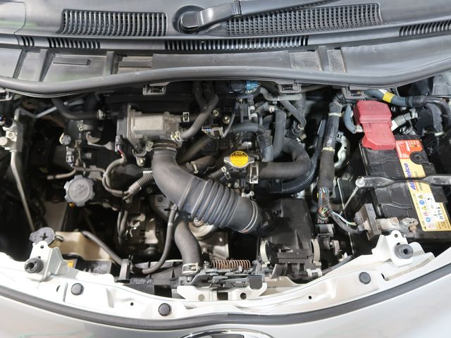 Toyota IQ 2008-11 186935-28