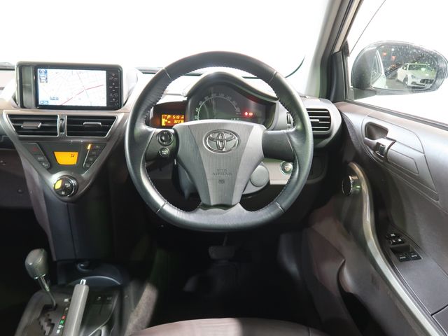 Toyota IQ 2008-11 186935-14