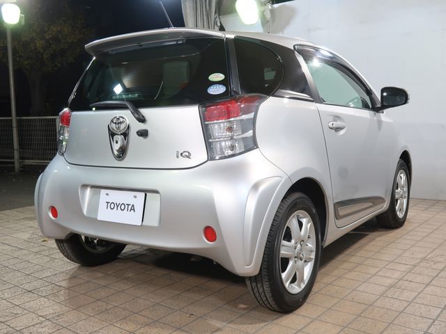 Toyota IQ 2008-11 186935-21