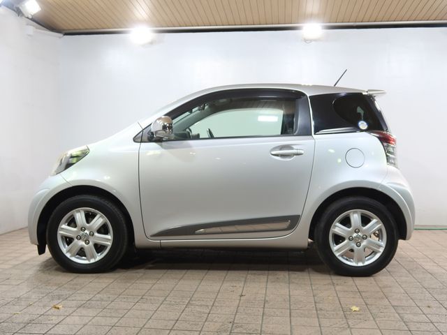 Toyota IQ 2008-11 186935-8