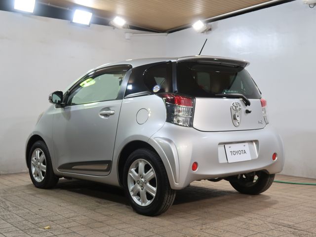 Toyota IQ 2008-11 186935-22