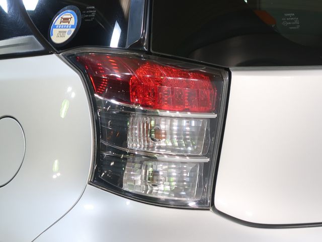 Toyota IQ 2008-11 186935-26