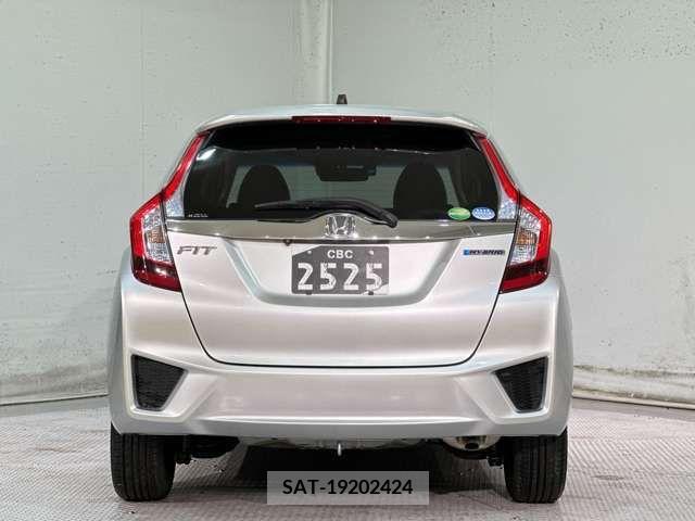 Honda FIT 2013-12 269435-9