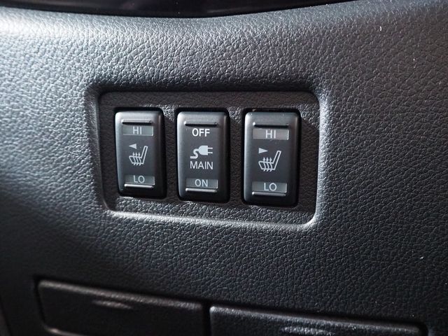 Nissan ELGRAND 2015-09 12078-16