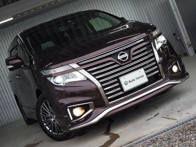 Nissan ELGRAND 2015-09 12078-5