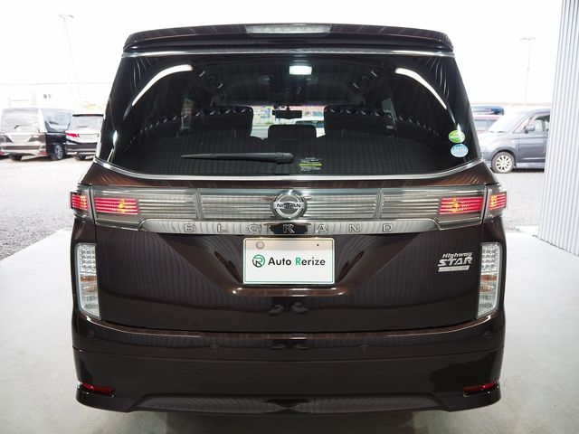 Nissan ELGRAND 2015-09 12078-21