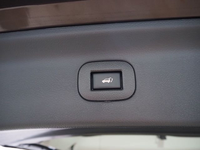 Nissan ELGRAND 2015-09 12078-25