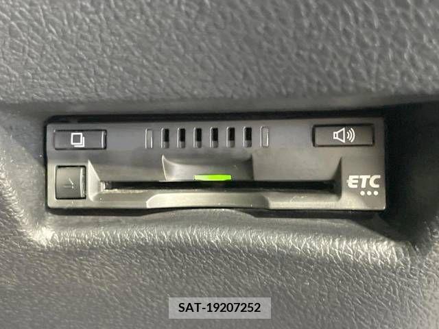 Toyota SIENTA 2019-02 350886-7