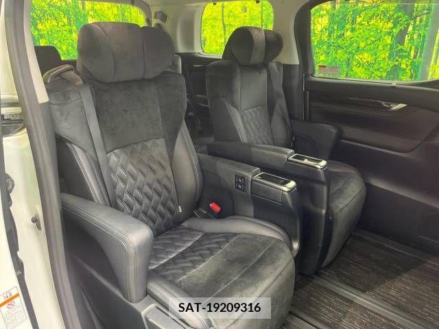 Toyota ALPHARD 2016-08 332332-9