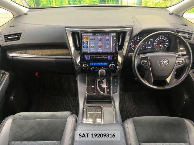 Toyota ALPHARD 2016-08 332332-1