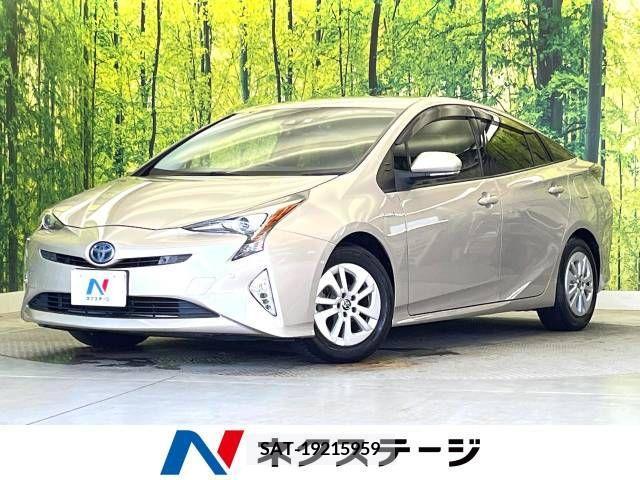 Toyota PRIUS 2017-06 366332-0