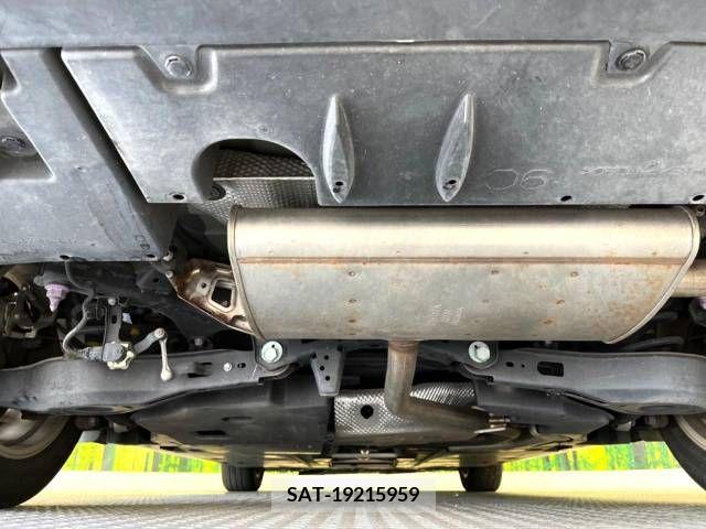 Toyota PRIUS 2017-06 366332-19