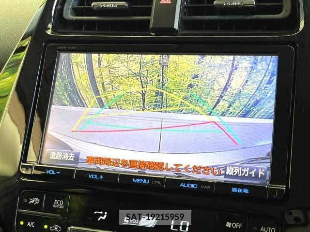 Toyota PRIUS 2017-06 366332-3