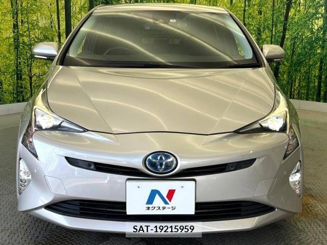Toyota PRIUS 2017-06 366332-14