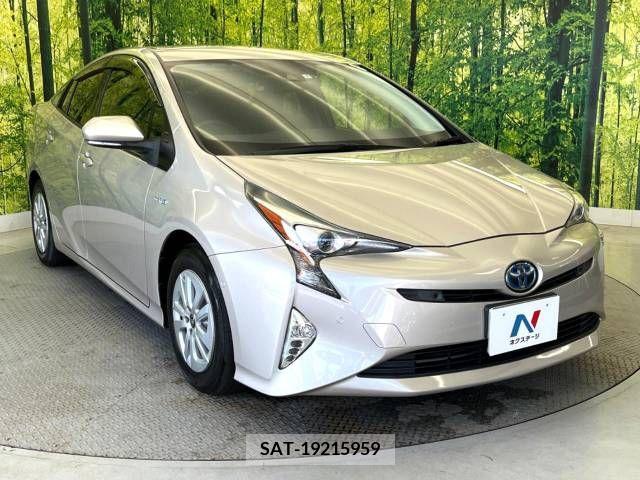 Toyota PRIUS 2017-06 366332-16