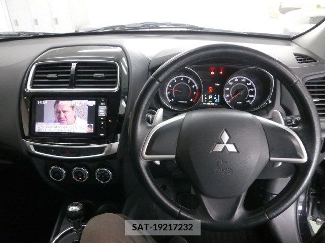 Mitsubishi RVR 2015-01 257037-3