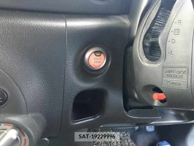 Nissan CUBE 2009-11 358403-8