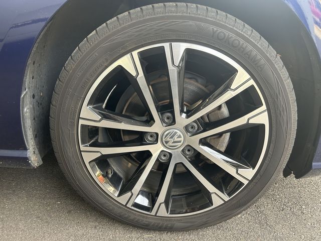 VolksWagen GOLF 2019-09 195063-7