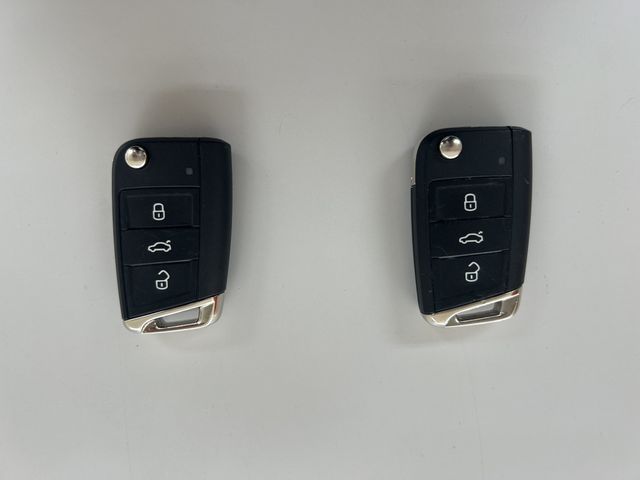 VolksWagen GOLF 2019-09 195063-27