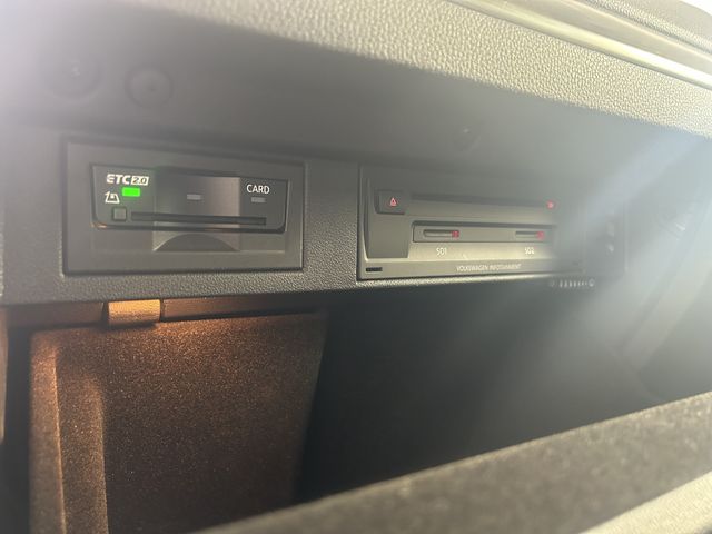 VolksWagen GOLF 2019-09 195063-21