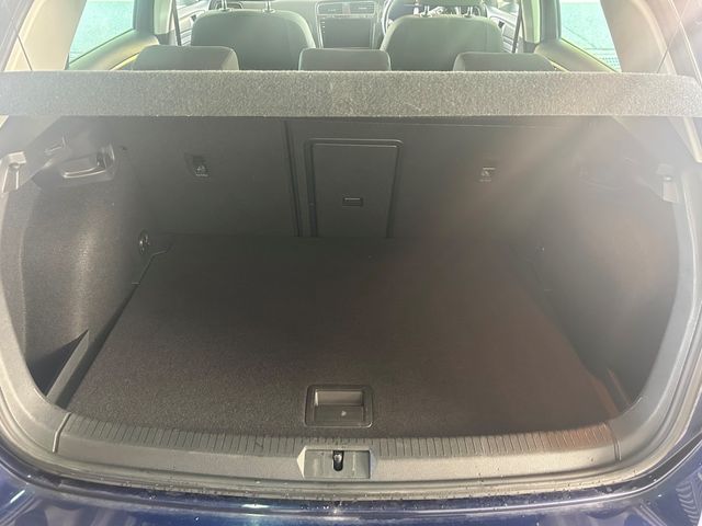 VolksWagen GOLF 2019-09 195063-23