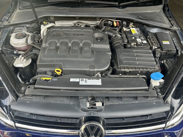 VolksWagen GOLF 2019-09 195063-25