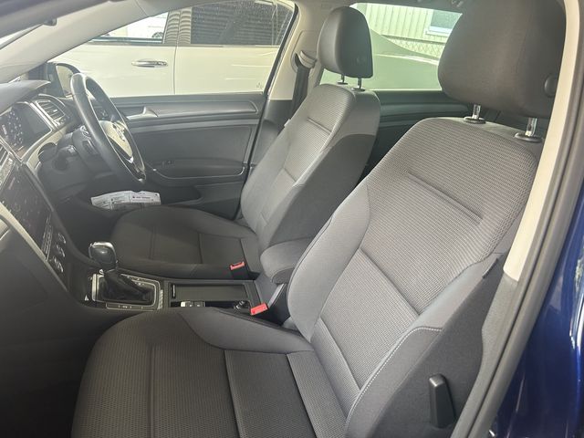 VolksWagen GOLF 2019-09 195063-8