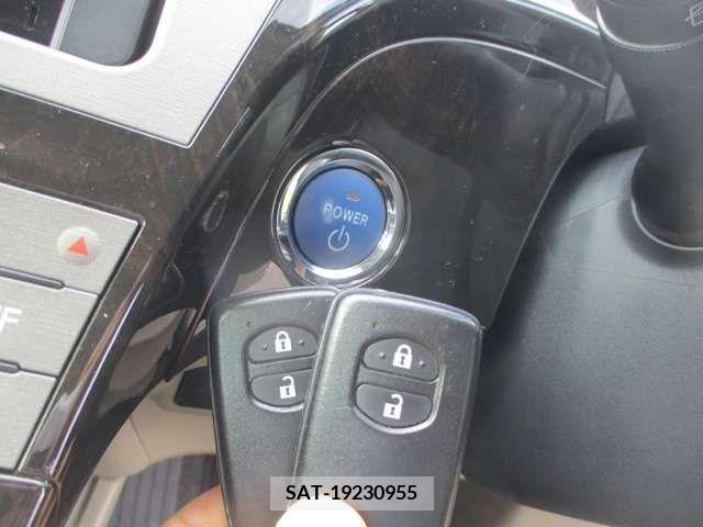 Toyota PRIUS 2014-06 352389-15