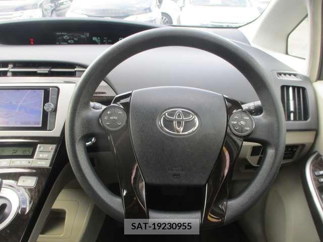 Toyota PRIUS 2014-06 352389-13